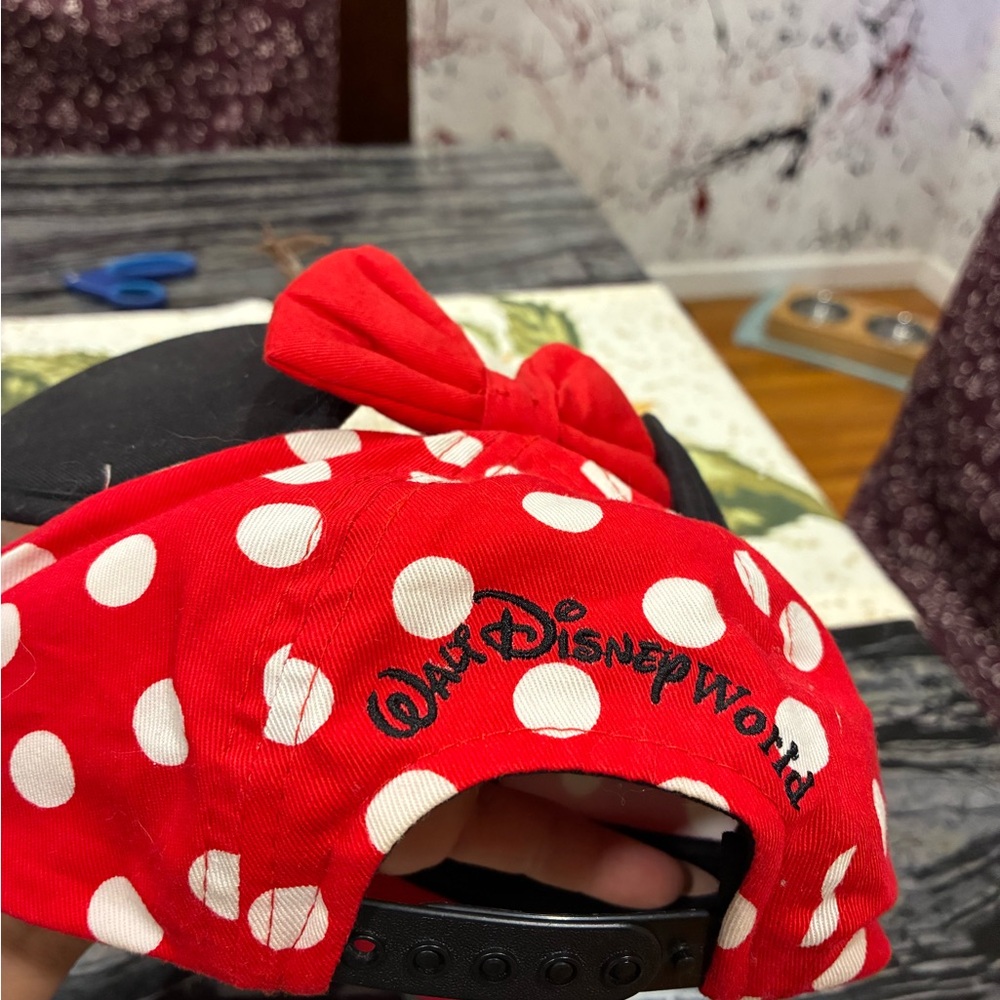 Disney Red and White Minnie Mouse Hat - Picture 2 of 3